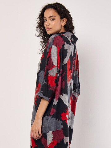 Robe ' ' Apricot en rouge
