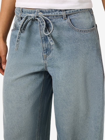 Noisy may - Loosefit Vaquero 'NMMAISY' en azul