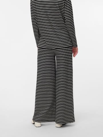 MAMALICIOUS - Pierna ancha Pantalón 'MLAmila' en negro