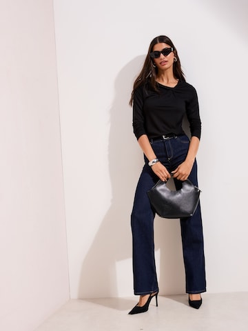 Friends Like These Paita värissä musta