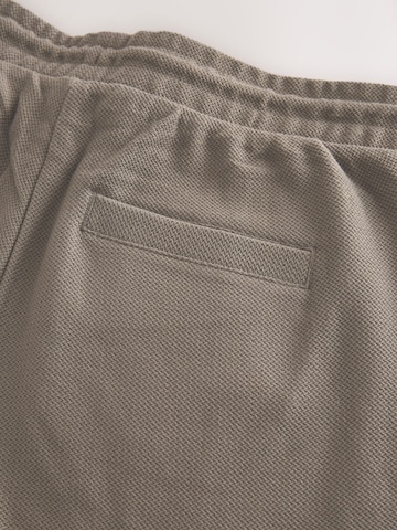 Next Regular Hose in Braun