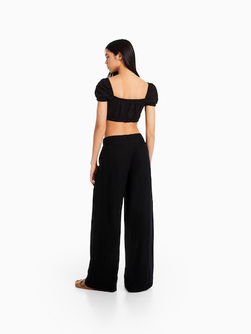 Bershka Wide Leg Plissert bukse i svart