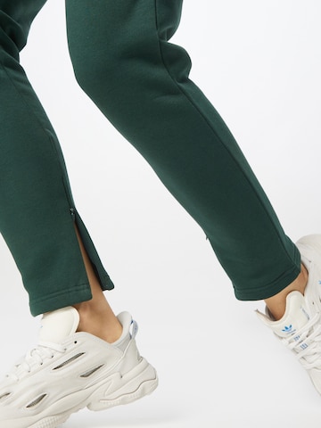 Slimfit Pantaloni sport 'All Szn Fleece Tapered' de la ADIDAS SPORTSWEAR pe verde