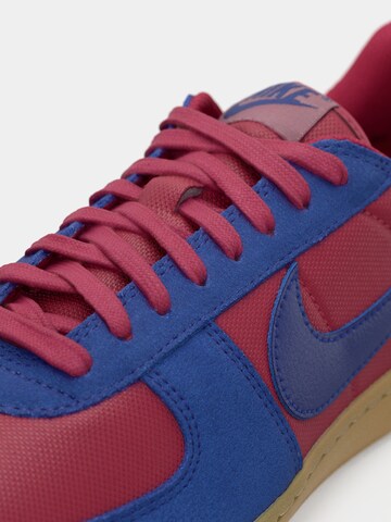 Nike Sportswear Sneaker low 'FIELD GENERAL' i rød