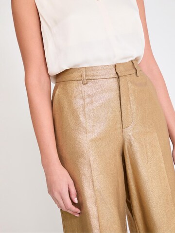 Lola Casademunt - Pierna ancha Pantalón de pinzas en oro