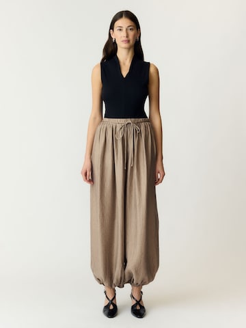 YAS - regular Pantalón 'HALLY' en beige