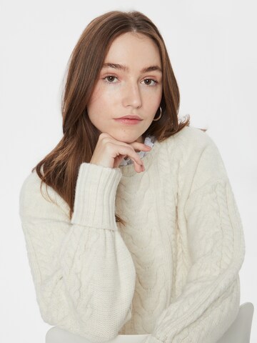 River Island Sweater in White