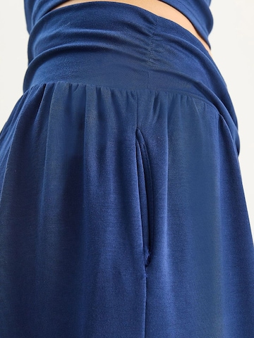 Bianco Lucci - Calças de fato em azul