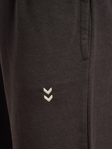 Hummel Loosefit Sportbroek in Grijs