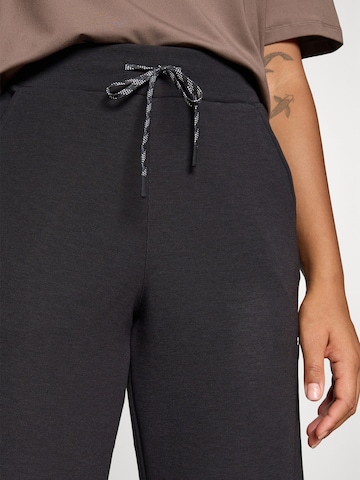 PUMA Tapered Sportbroek 'Cloudspun' in Zwart