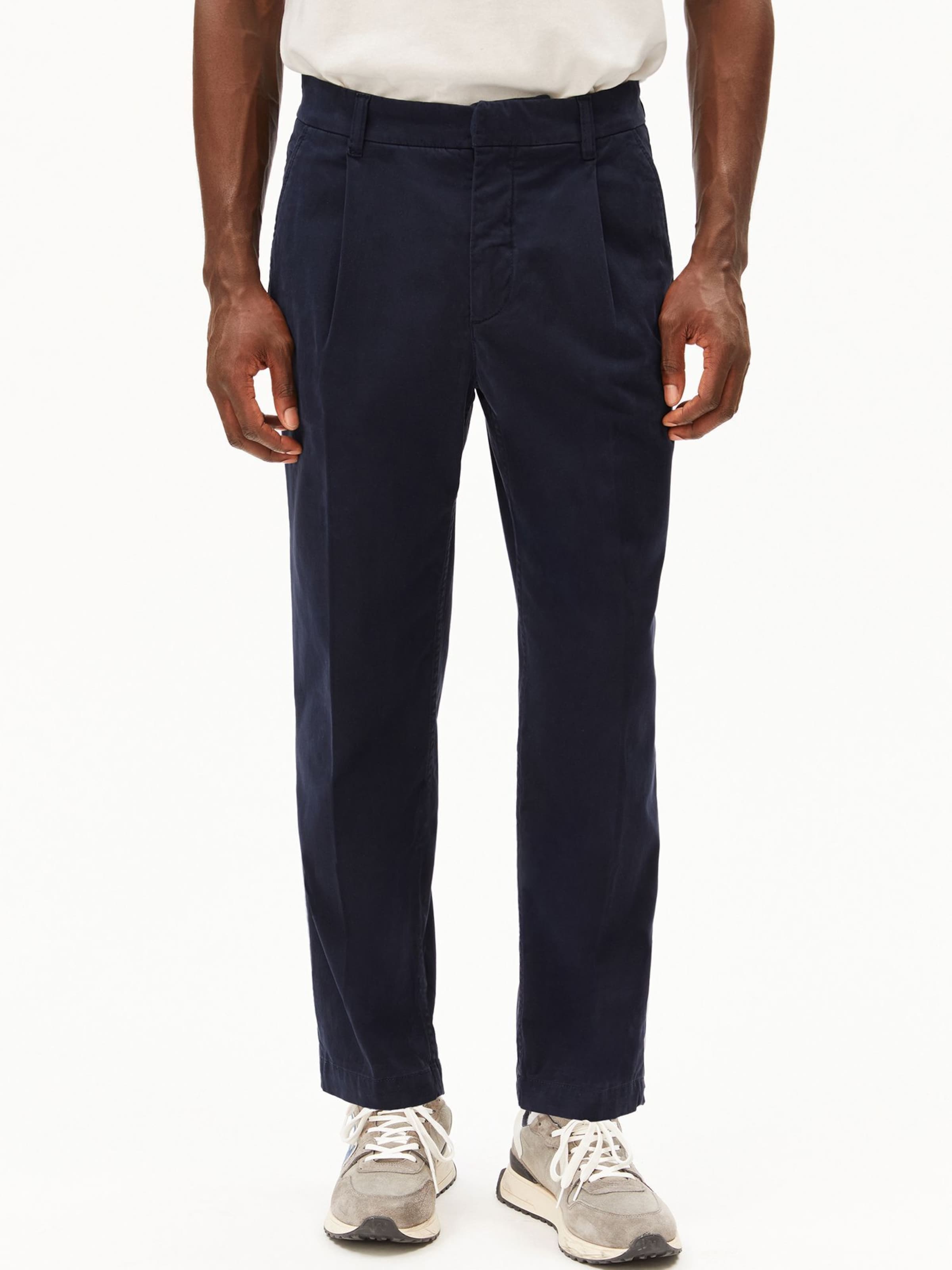 Pantalon chino ARMEDANGELS en bleu : devant
