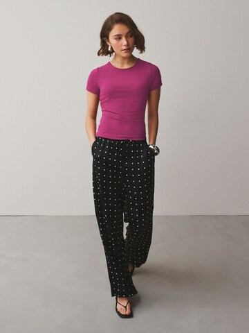 Tricou de la Next pe roz