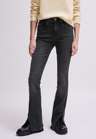 Street One Studio Flared Jeans in Black: front