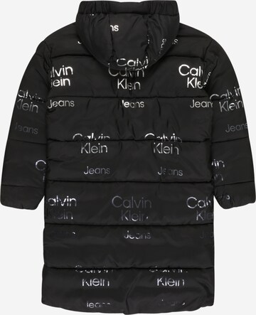 Geacă de primăvară-toamnă de la Calvin Klein Jeans pe negru