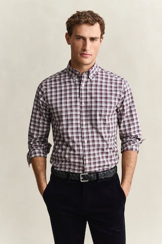 GANT Regular Fit Paita värissä punainen: etupuoli