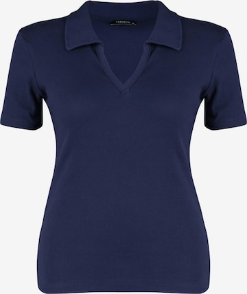 Trendyol Curve Poloshirt in Blau: Vorderseite