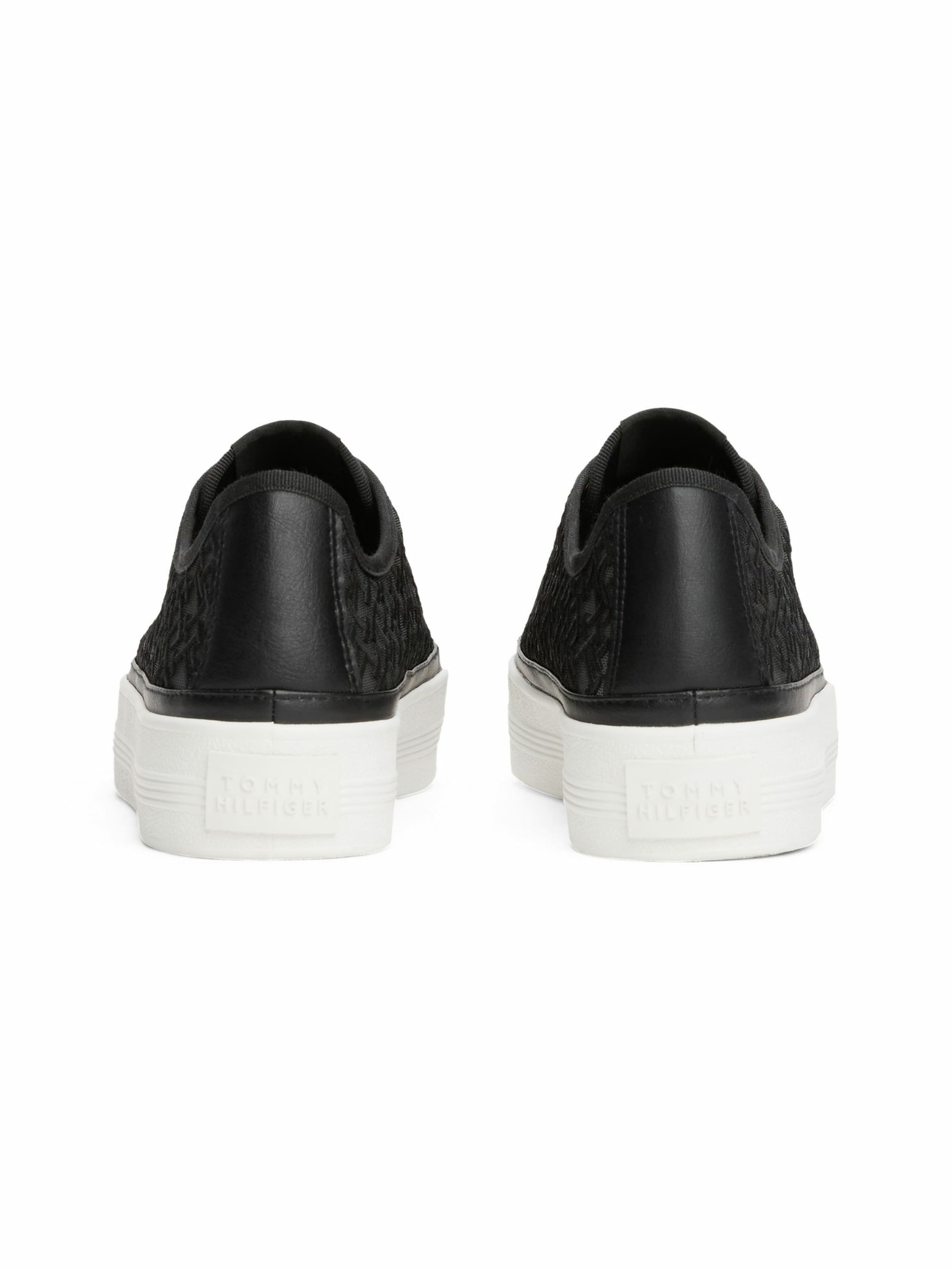 TOMMY HILFIGER Sneaker in Schwarz