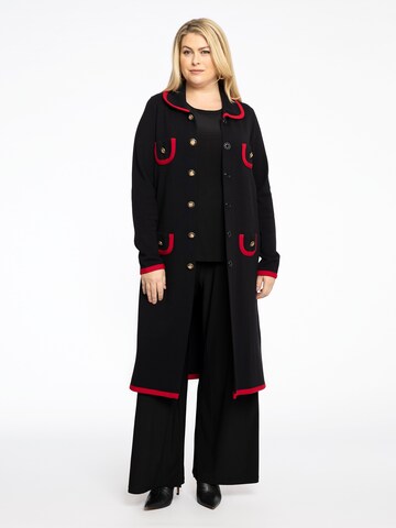 Yoek Between-Seasons Coat in Black