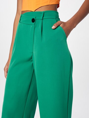 Hailys - Loosefit Pantalón plisado 'Grace' en verde