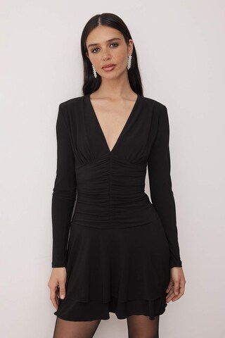 Trendyol Dress in Black: front