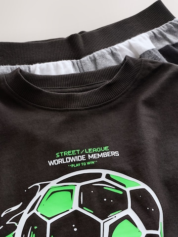 Next Schlafanzug in Schwarz