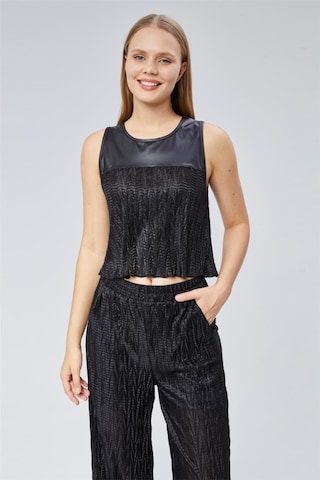 HOME STORE Blouse in Black: front