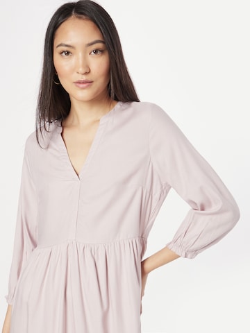 Robe 'Isabell' ABOUT YOU en violet