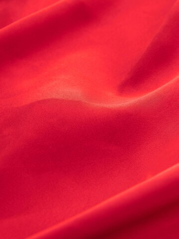 Next Top in Red