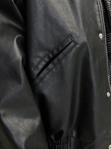 JACK & JONES Φθινοπωρινό και ανοιξιάτικο μπουφάν 'JCOChrome' σε μαύρο
