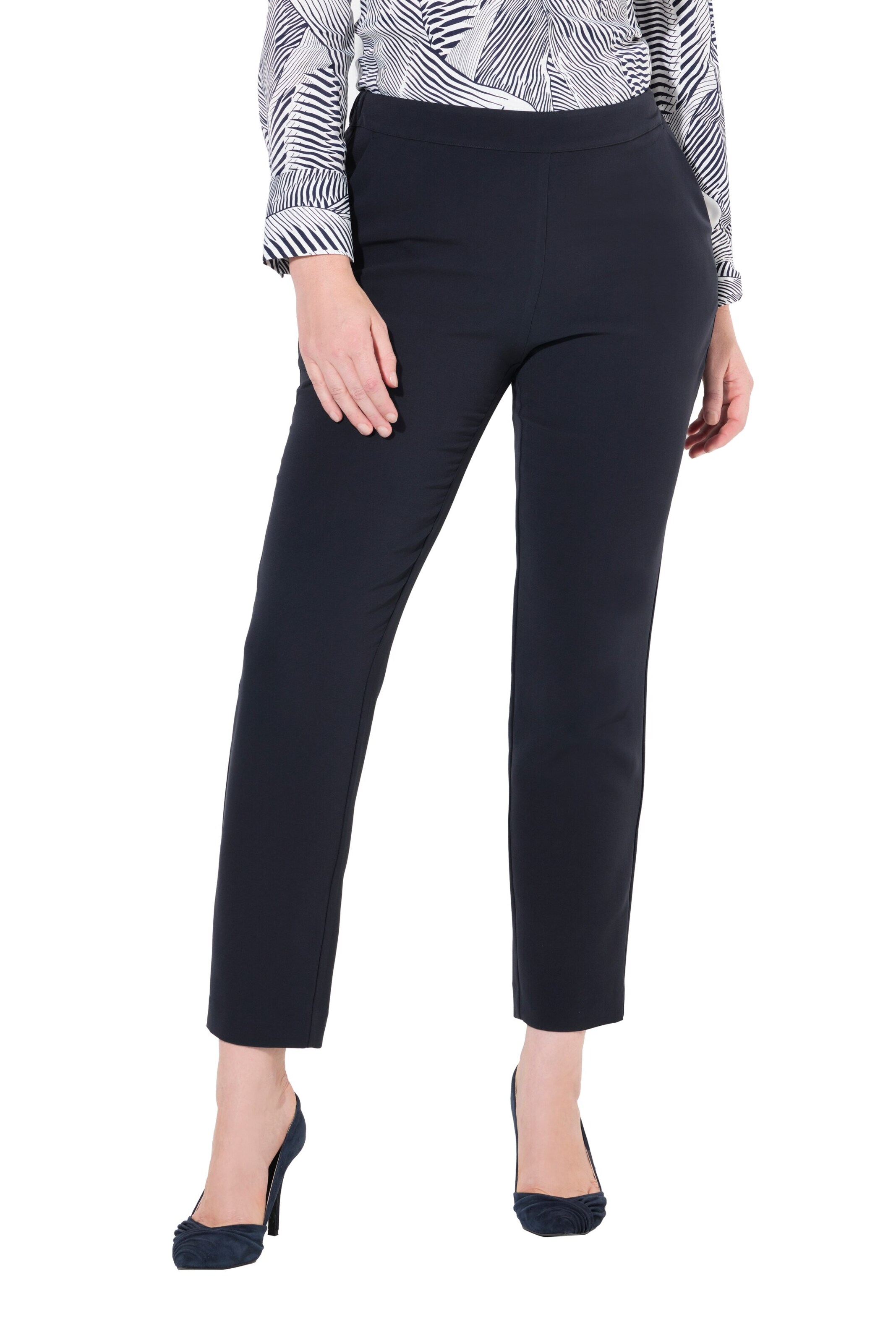 Ulla Popken Regular Pants in Blue: front
