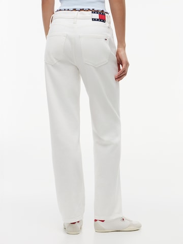 Tommy Jeans Regular Farkut 'LAYLA' värissä valkoinen