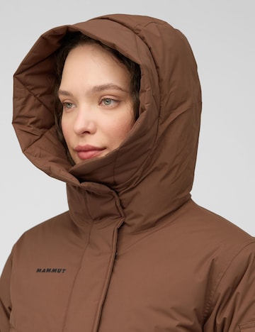 MAMMUT Outdoor Jacket in Brown