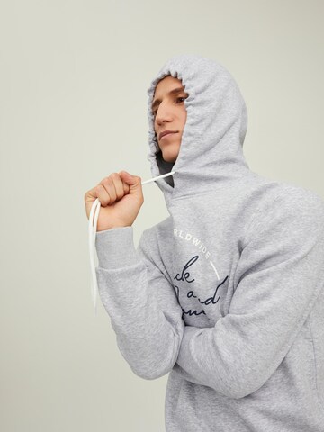 JACK & JONES Sweatshirt 'JERRYS' in Grau