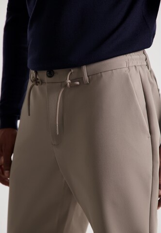 Effilé Pantalon chino 'Logan' Dstrezzed en beige