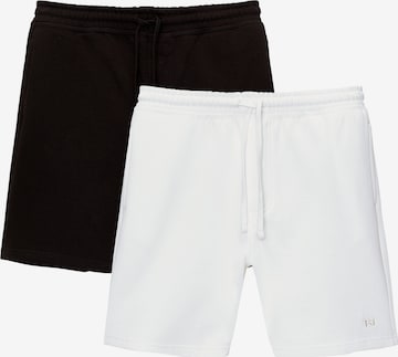 Pull&Bear Regular Shorts in Schwarz: predná strana