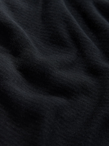 Next Φανέλα σε μαύρο