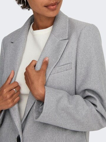 Manteau mi-saison 'NANCY' ONLY en gris