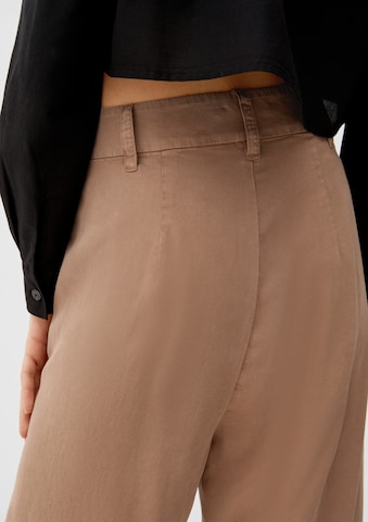 Effilé Pantalon QS en marron