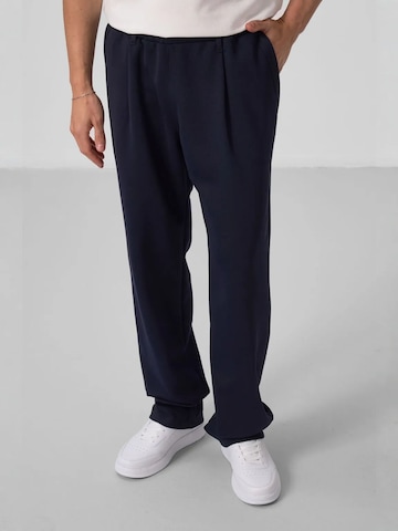 Tommy Life Trousers in Blue: front