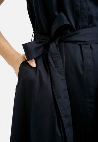 Milano Italy Ärmelloses Midikleid mit Bindegürtel in Blau