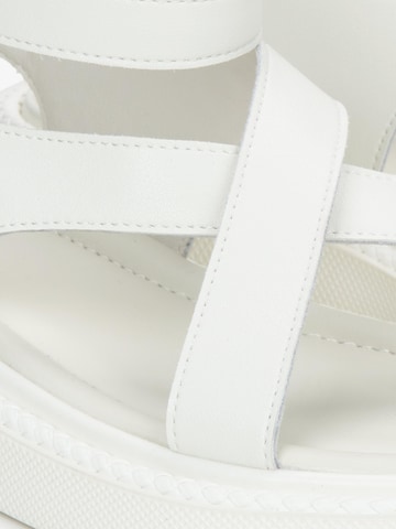 Estro Sandaal '22-21' in Beige
