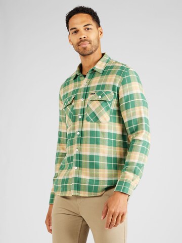 Brixton - Ajuste regular Camisa 'BOWERY' en verde: frente