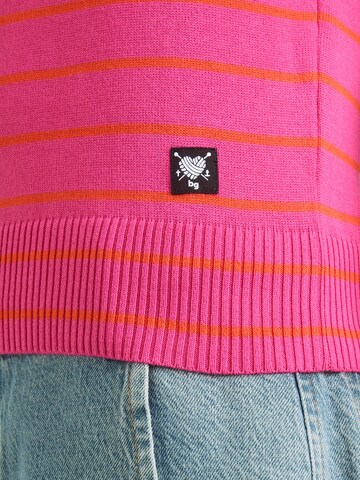 Blutsgeschwister Sweater 'Pretty Preppy' in Pink