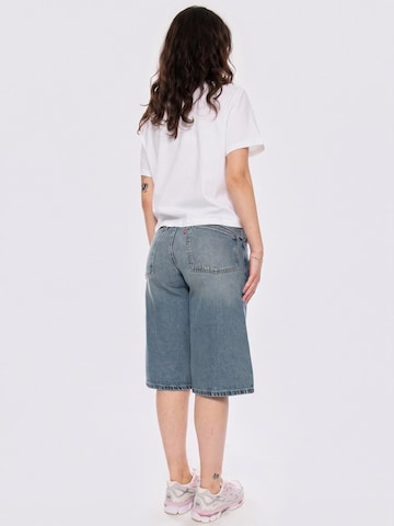 LEVI'S ® Luźne Jeansy 'SUPER BAGGY JORTS DENIM JEANS' w kolorze niebieski