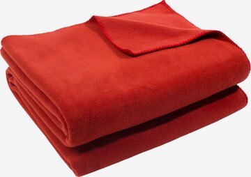 ZOEPPRITZ Blankets in Red: front