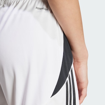 Regular Pantalon de sport 'Tiro 24' ADIDAS PERFORMANCE en blanc