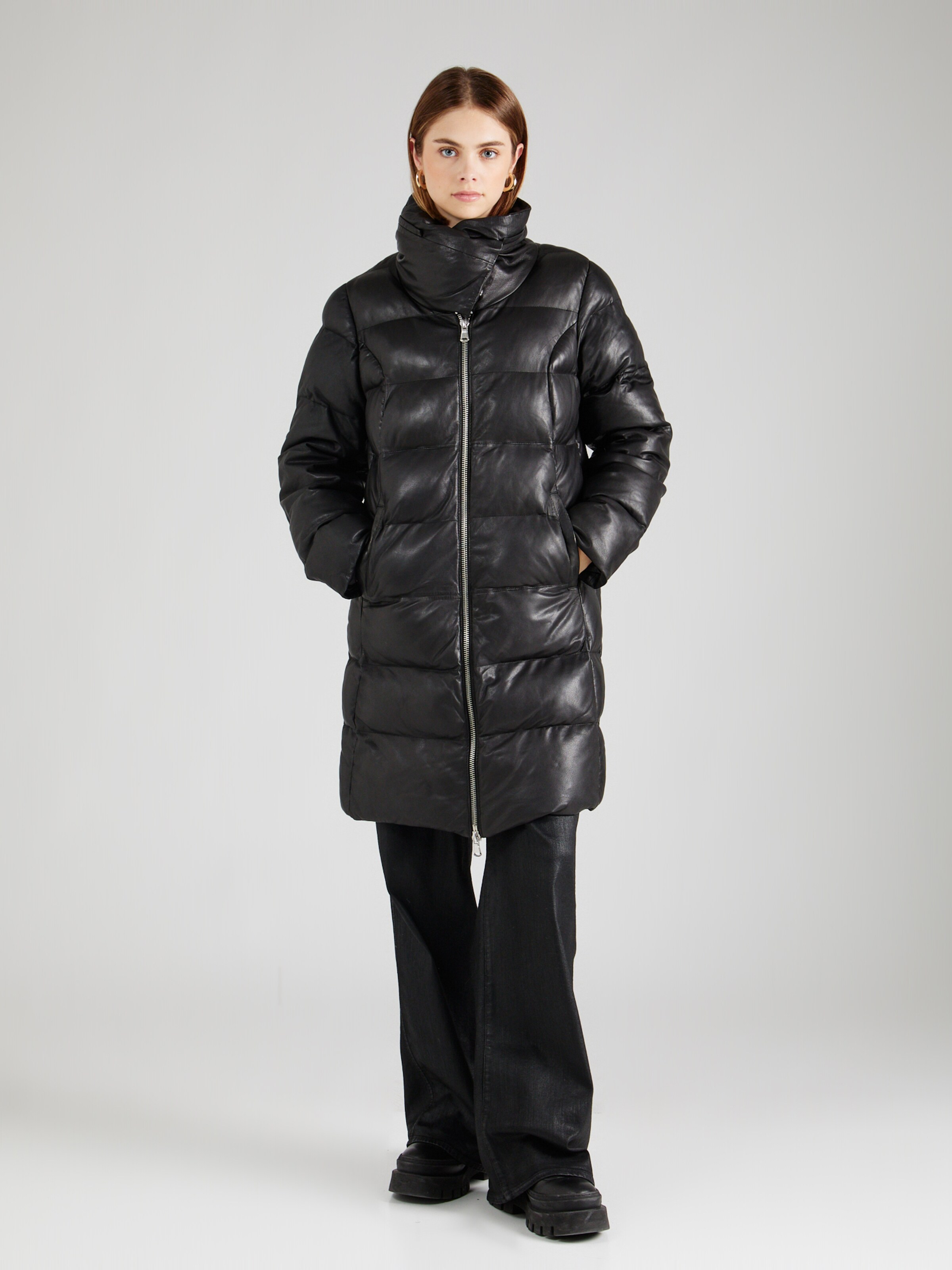 Cappotti in pelle da donna online