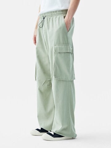 Loosefit Pantaloni cargo 'Chrysanthemum' di VAMOS CLO in verde