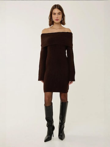 Abito in maglia di Hiccup in marrone