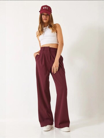 Bianco Lucci - Perna larga Calças em vermelho